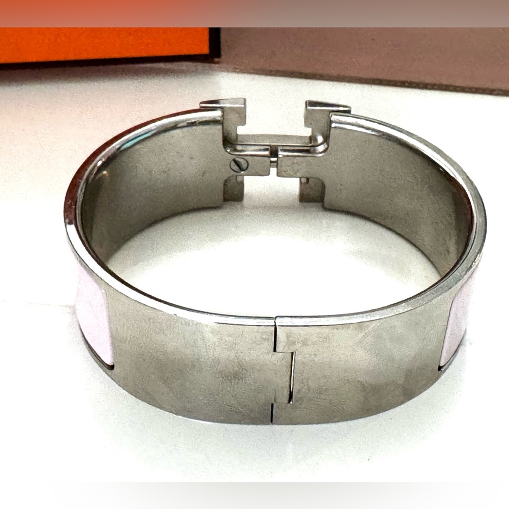 Hermes Pink/ Silver PM Clic Clac H Bracelet - Picture 3 of 7